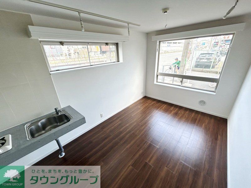 居室・リビング　※別部屋参考写真です