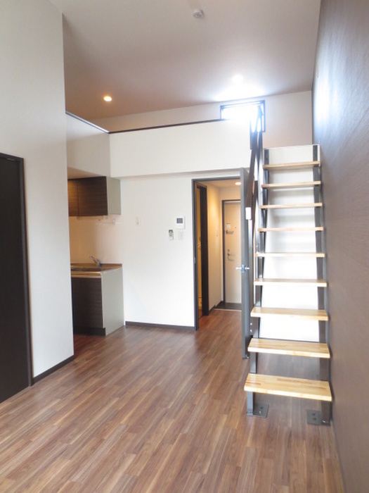 居室・リビング　※別のお部屋の写真です。