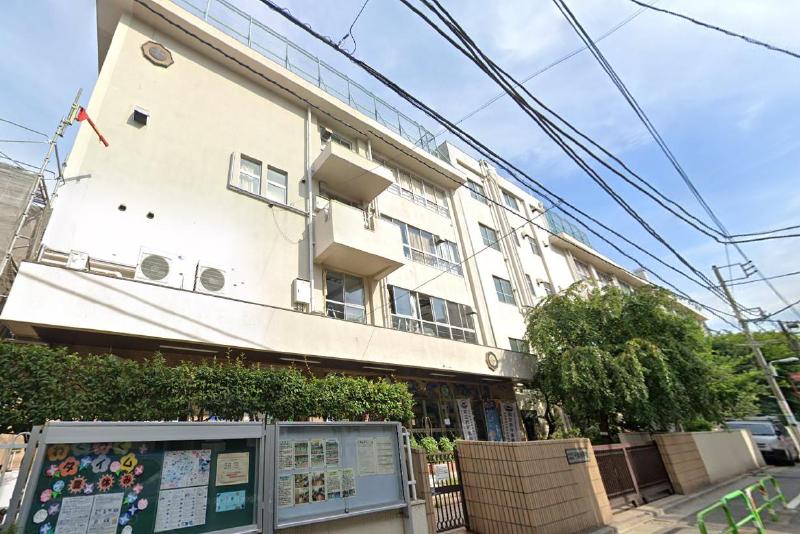 小学校　台東区立千束小学校（小学校）まで300m