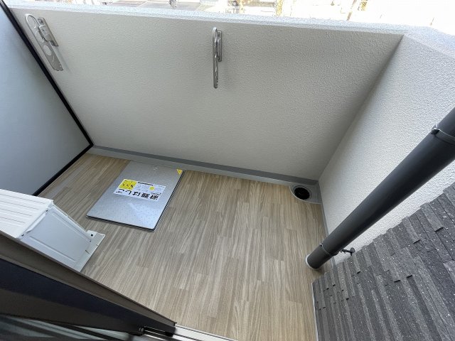 バルコニー　モデル写真