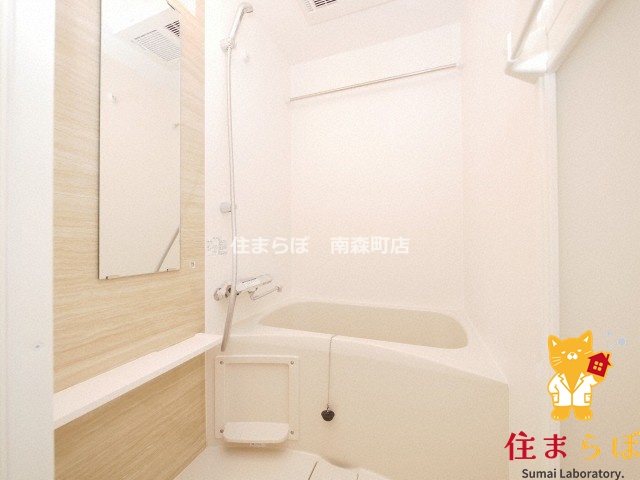 バス・シャワールーム　「見た目じゃなく、心に“しっくりくる”を大切に。」