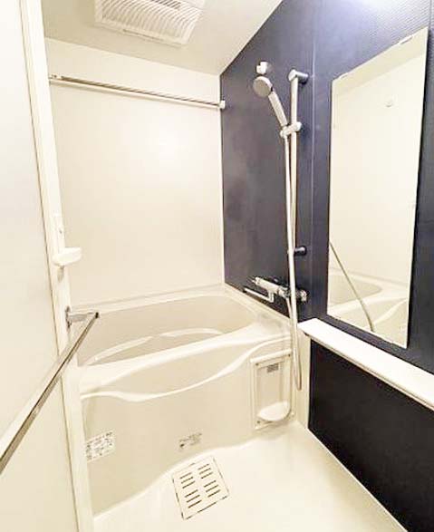 バス・シャワールーム　★ゆったりとできる広さの浴槽★