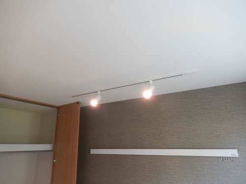 その他設備　ダウンライト