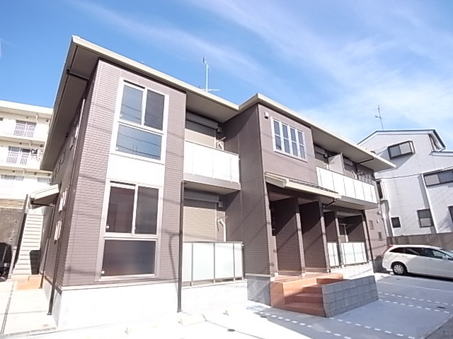 建物外観　積水ハウスのシャーメゾン