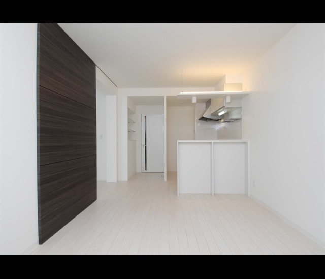 居室・リビング　写真はイメージです。 色仕様は現況優先になります。