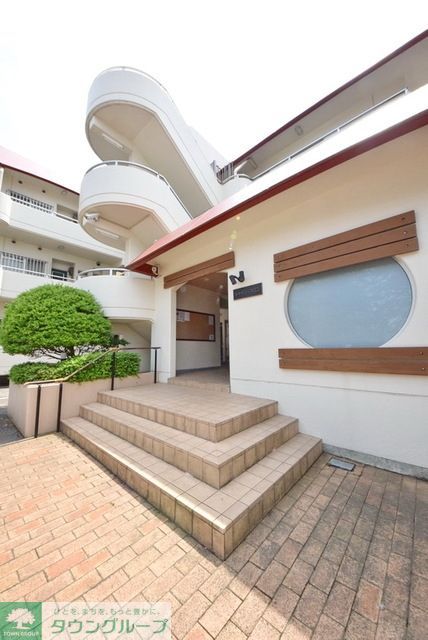 エントランス　お問合せはタウンハウジングまで！※現地待合わせ相談可能