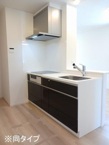 キッチン　※同タイプ部屋の写真です。