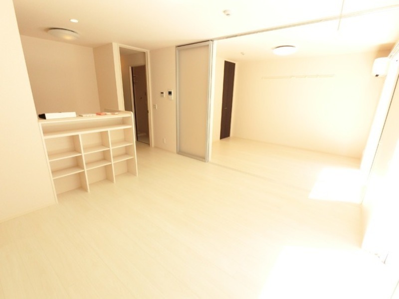 居室・リビング　図面と現状に相違がある場合には現状を優先