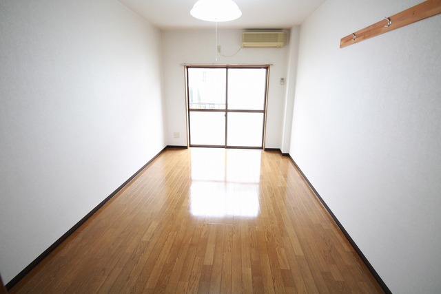 居室・リビング　※別室参考写真