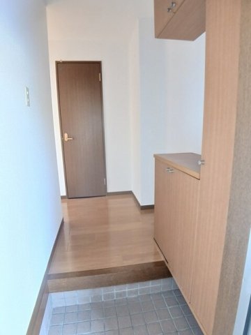 玄関　落ち着いた玄関です