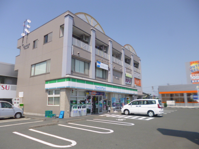 コンビニ　ファミリーマート 浜松帰帆橋店（コンビニ）まで300m