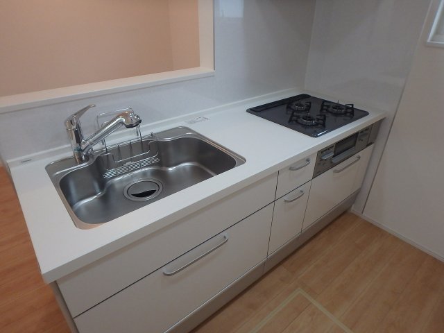 キッチン　料理が好きな方におすすめの「３口ガスシステムキッチン」