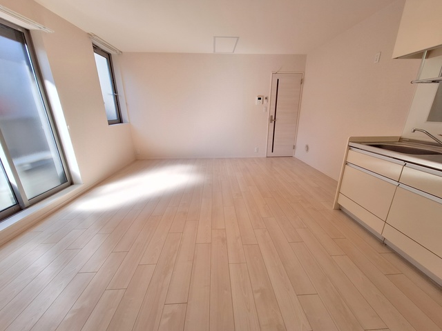 居室・リビング　★明るいフローリングのお部屋です★