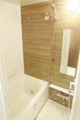 バス・シャワールーム　同タイプのお写真です