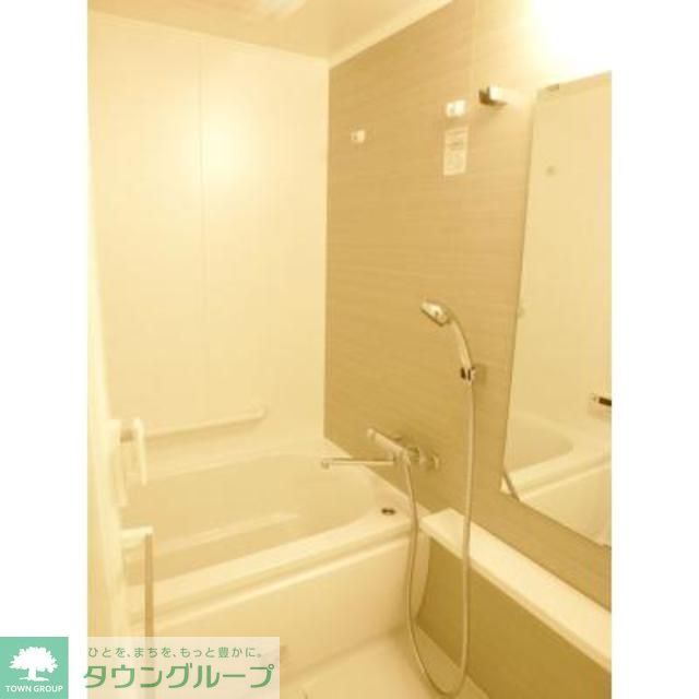 バス・シャワールーム　※写真は同タイプ住戸です。