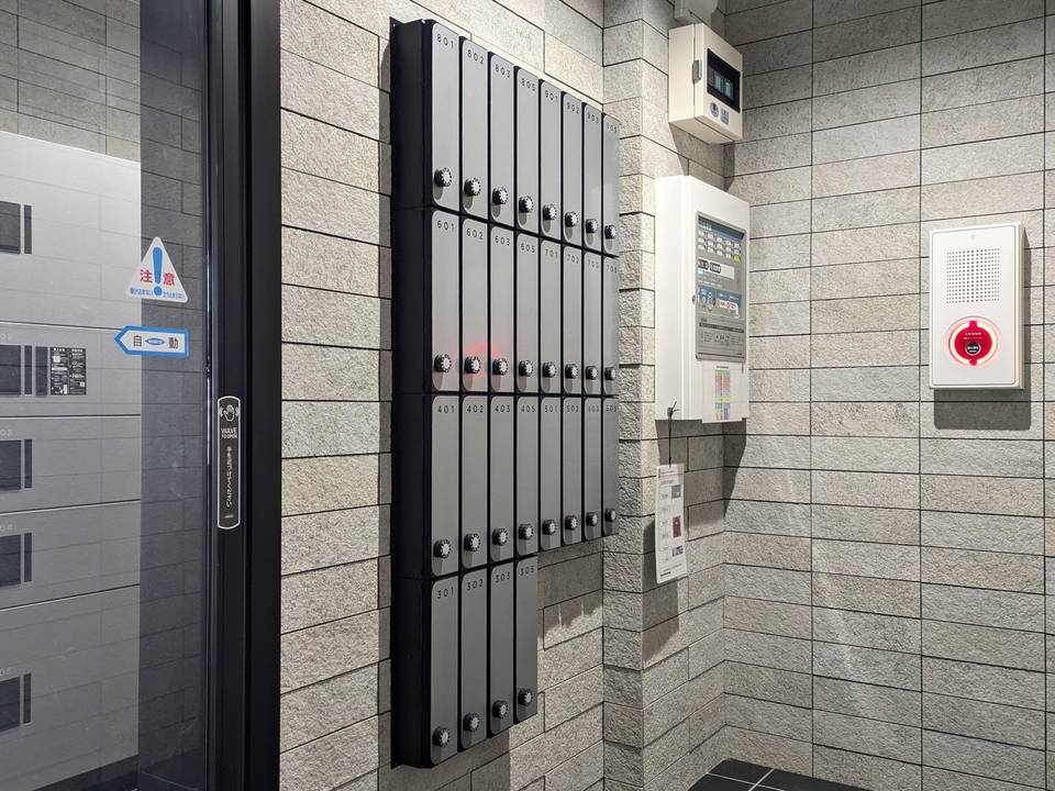 エントランス　メールBOX