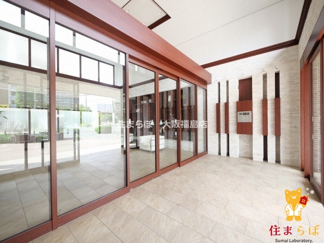 エントランス　共用部の印象も大切に