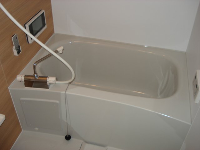 バス・シャワールーム　バス（浴室TVあり）