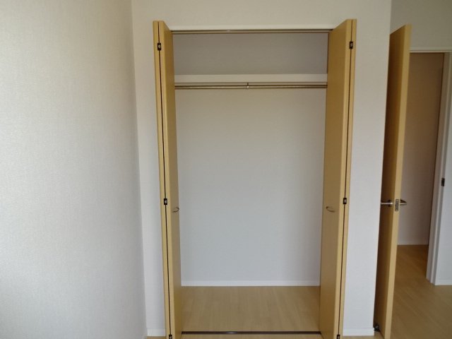 収納　北洋室収納