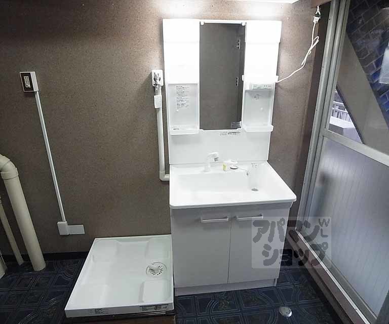 洗面設備　玄関