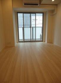 居室・リビング　南西向きで日当たり良好