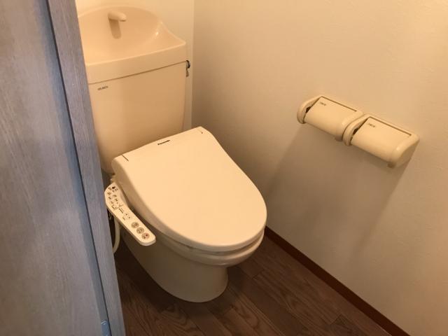 トイレ　トイレ