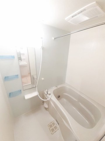 バス・シャワールーム　ゆったり過ごせるお風呂です