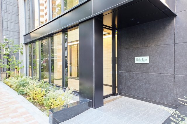 エントランス　★毎日通るエントランスはこのようになっています★