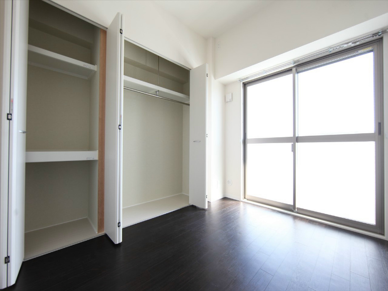 収納　洋室4.5帖　クローゼット（収納充実してます）