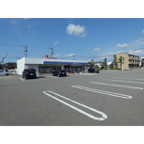 コンビニ　ローソン金沢額新保店（コンビニ）まで582m