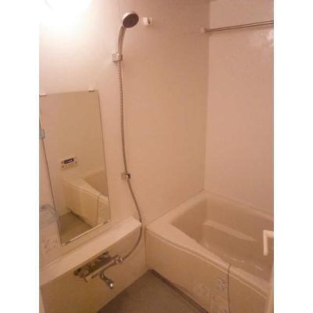 バス・シャワールーム　※写真は同タイプ住戸です。