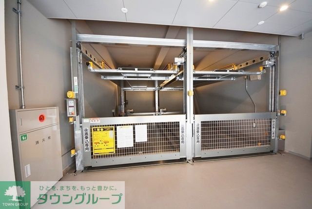 駐車場　敷地内駐車場