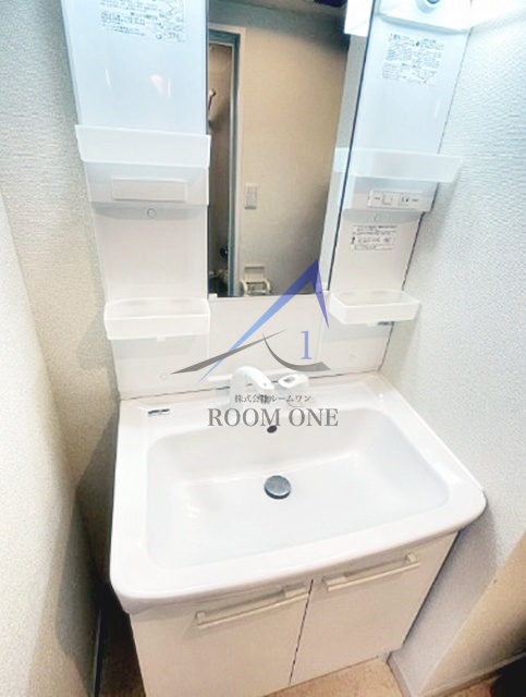 洗面設備　洗面台です。