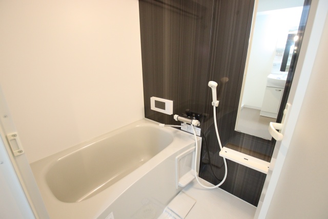 バス・シャワールーム　※別室の参考写真の為、現況優先です。