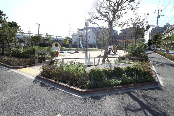 公園　篠崎仲町公園（公園）まで730m