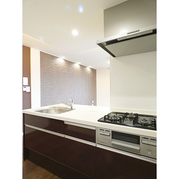 キッチン　トイレ