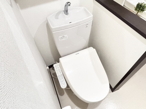 トイレ　シャワー付きトイレ