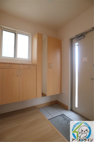 玄関　パース写真