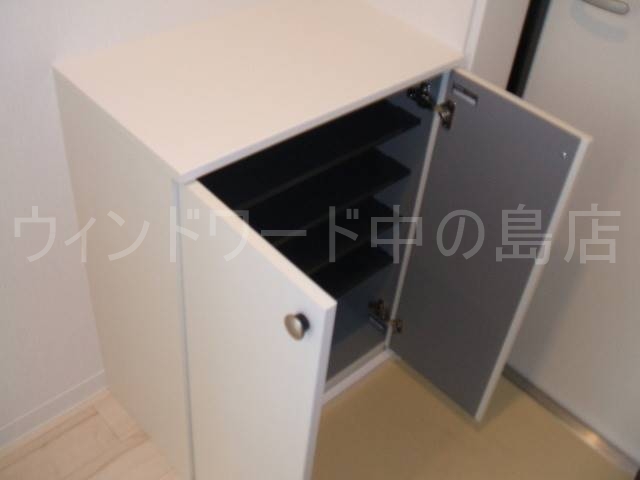 玄関　詳細は、ウィンドワード中の島店までご相談下さい。