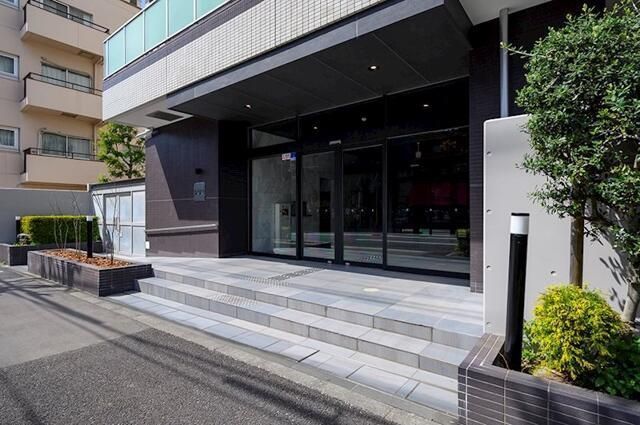 エントランス　毎日通るエントランスはこのようになっています