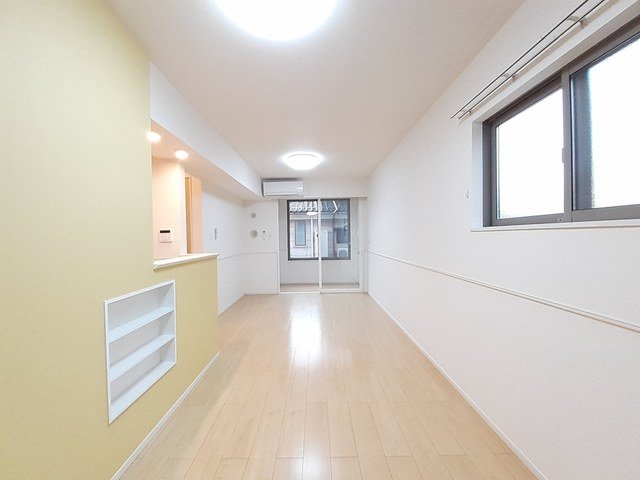 居室・リビング　ゆったりとした居間です