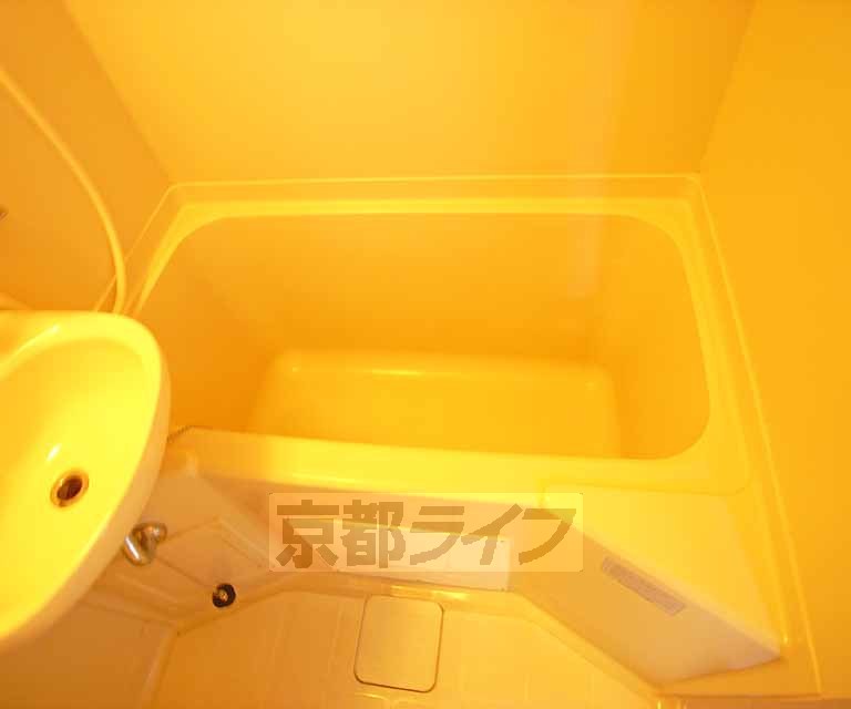 バス・シャワールーム　広いお風呂です。