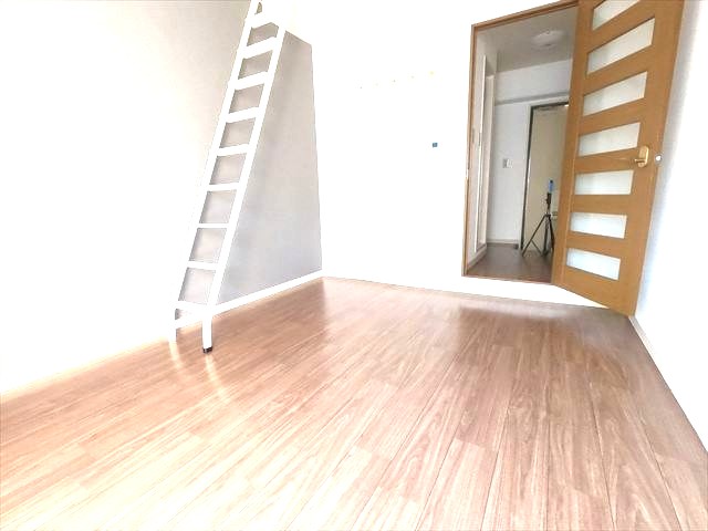 居室・リビング　フローリング