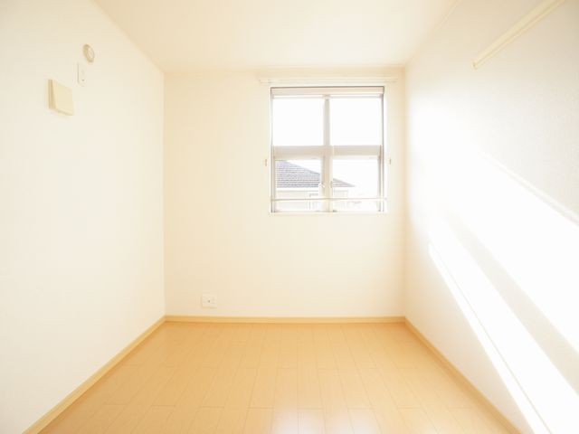 その他部屋・スペース　清潔感のあるきれいな洋間です♪