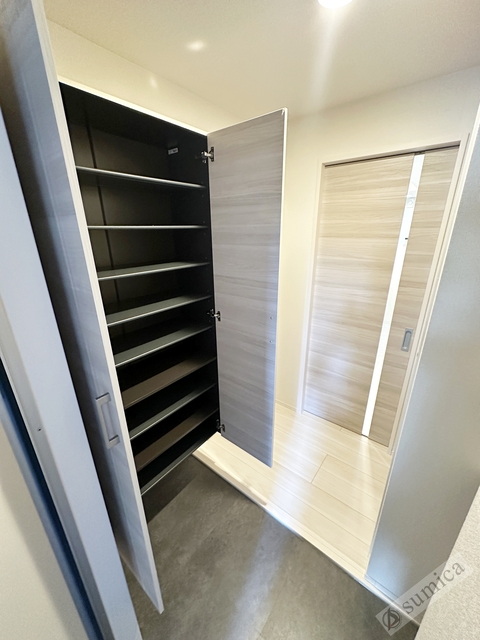 玄関　たくさんの靴を収納できるシューズボックス♪♪