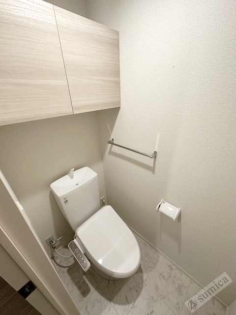 トイレ　温水洗浄便座付き♪♪