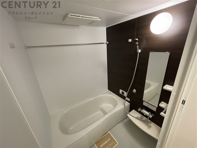 バス・シャワールーム　浴室乾燥・追い炊き機能付きのバスルーム♪