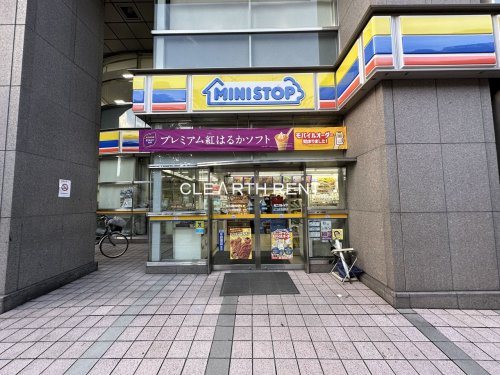 コンビニ　ミニストップ よこはま吉田町店（コンビニ）まで122m