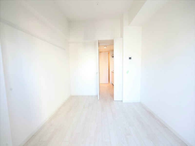 居室・リビング　洋室6.2帖　クローゼット付（収納充実してます）