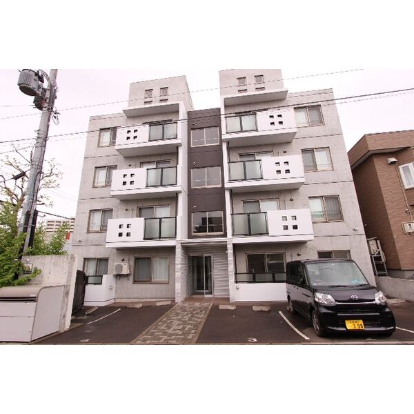 建物外観　ひばりヶ丘駅徒歩3分の好立地物件♪